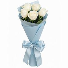 Букет 5 Белых роз Проуд в Чусовом