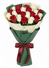Букет Микс из красных и белых роз #REPLACE_PRED# Чусовом