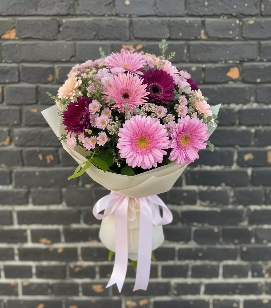 Букет цветов из: Герберы и Хризантемы в Чусовом