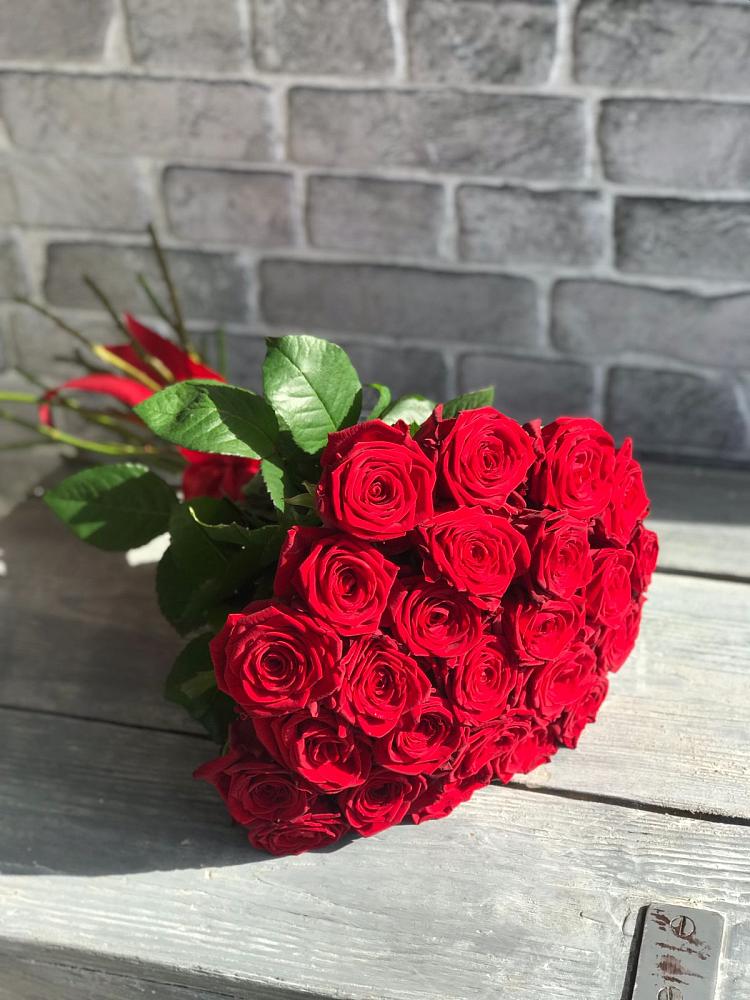 Букет Красные розы Фридом в Чусовом