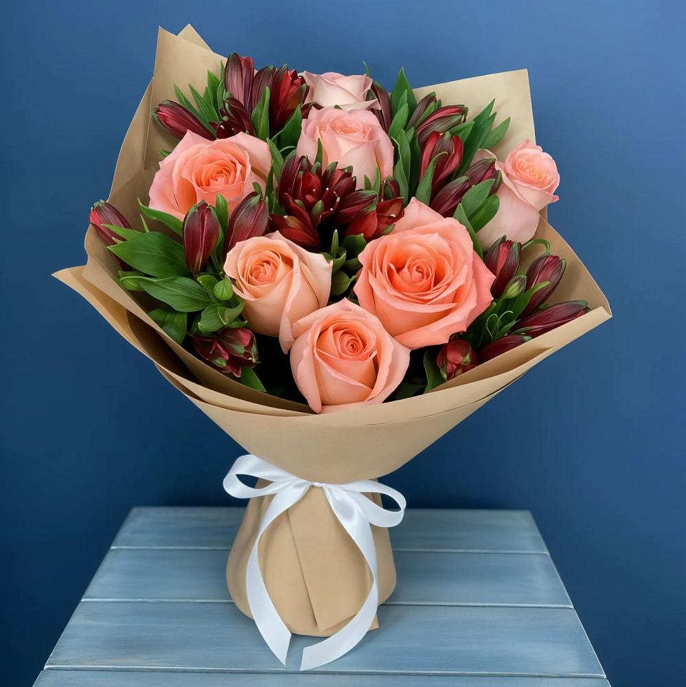 Букет цветов из: Розы и Альстромерии в Чусовом