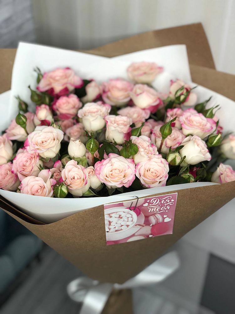 Букет цветов из: Розы в Чусовом