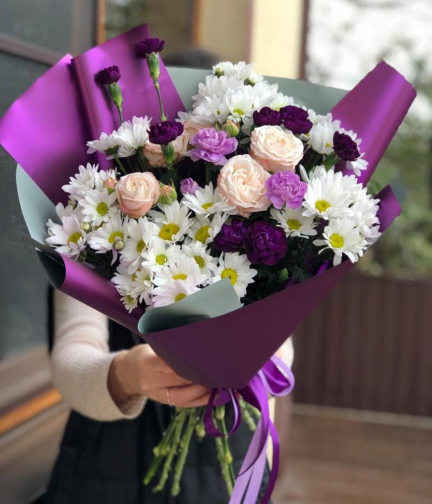 Букет цветов из: Хризантемы, Гвоздики и Розы в Чусовом