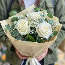 Букет цветов из:  Розы в Чусовом