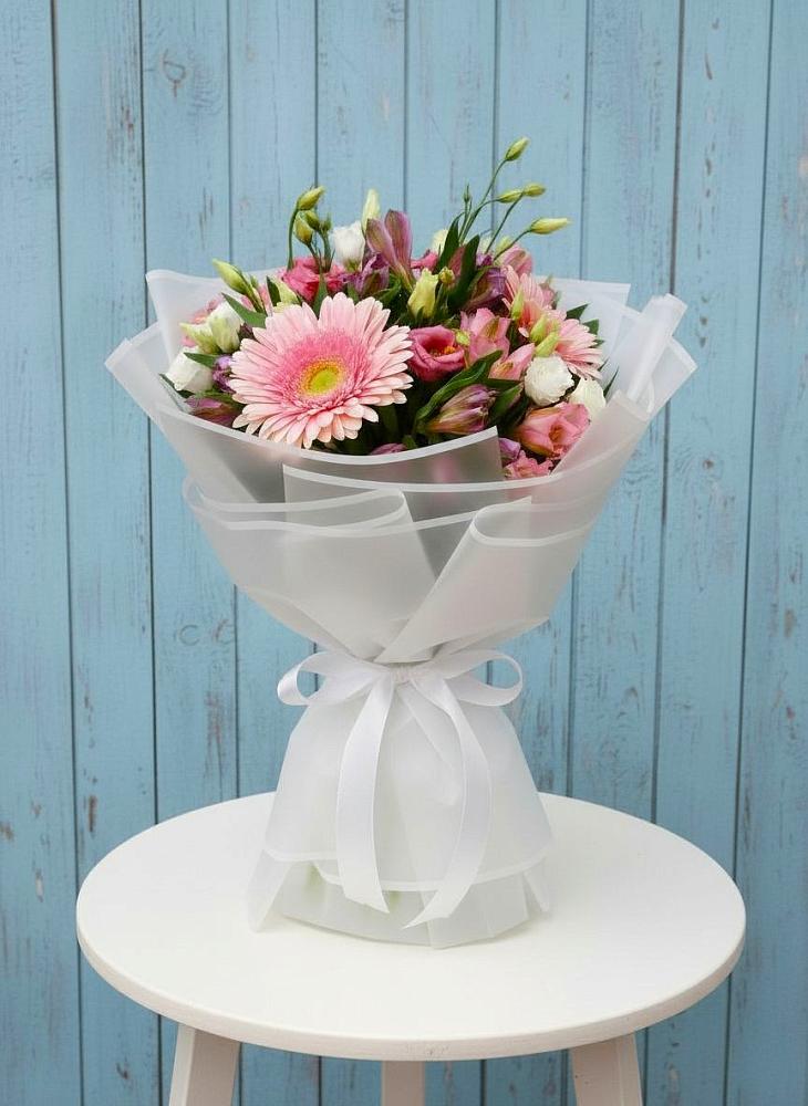 Букет цветов из: Герберы, Альстромерии и Лизиантусы в Чусовом