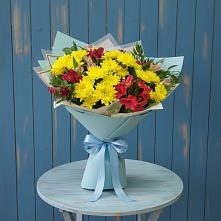 Букет цветов из:  Альстромерии и Хризантемы #REPLACE_PRED# Чусовом