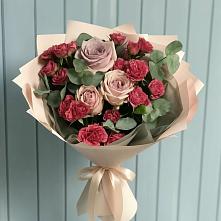 Букет цветов из:  Гвоздики и Розы в Чусовом