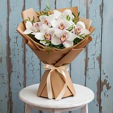 Букет цветов из:  Орхидеи и Розы в Чусовом