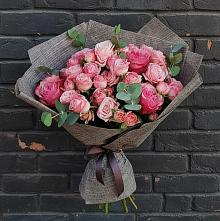 Букет цветов из:  Розы в Чусовом